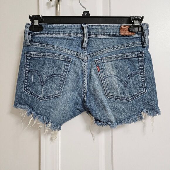 Levi's Cut Off Denim Jean Shorts Junior 5 (28x3) Blue Distressed Hippie Low-Rise - Picture 8 of 8